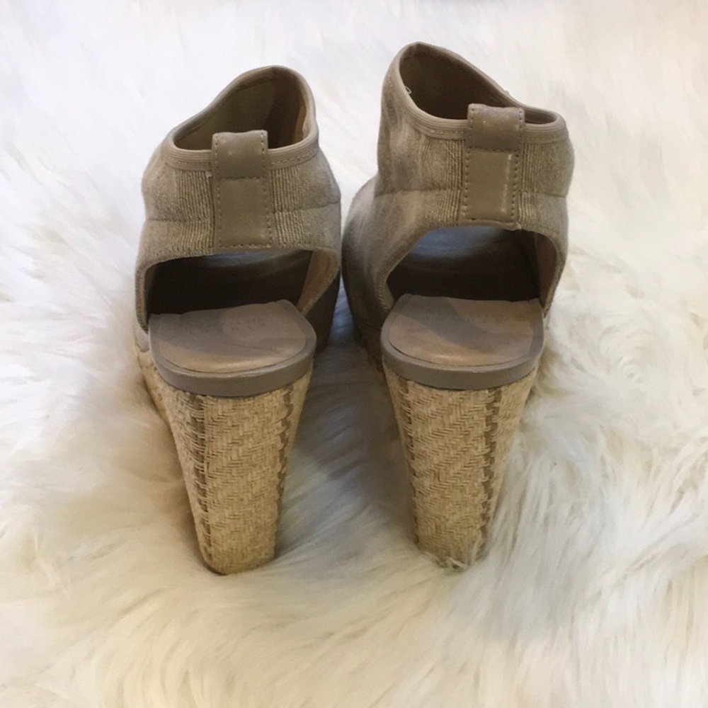 Made in Spain Cream Fabric Wedge Sandal - Picture 8 of 8